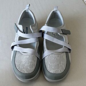 Apex Mesh Mary Jane - Women's Athletic Mary Jane  8.5 X-Wide